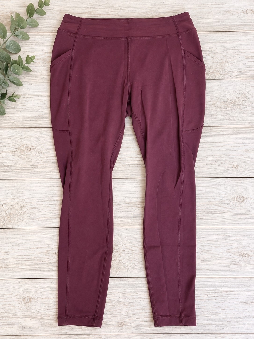 Lululemon Burgundy Leggings with Pockets – Style Unknown